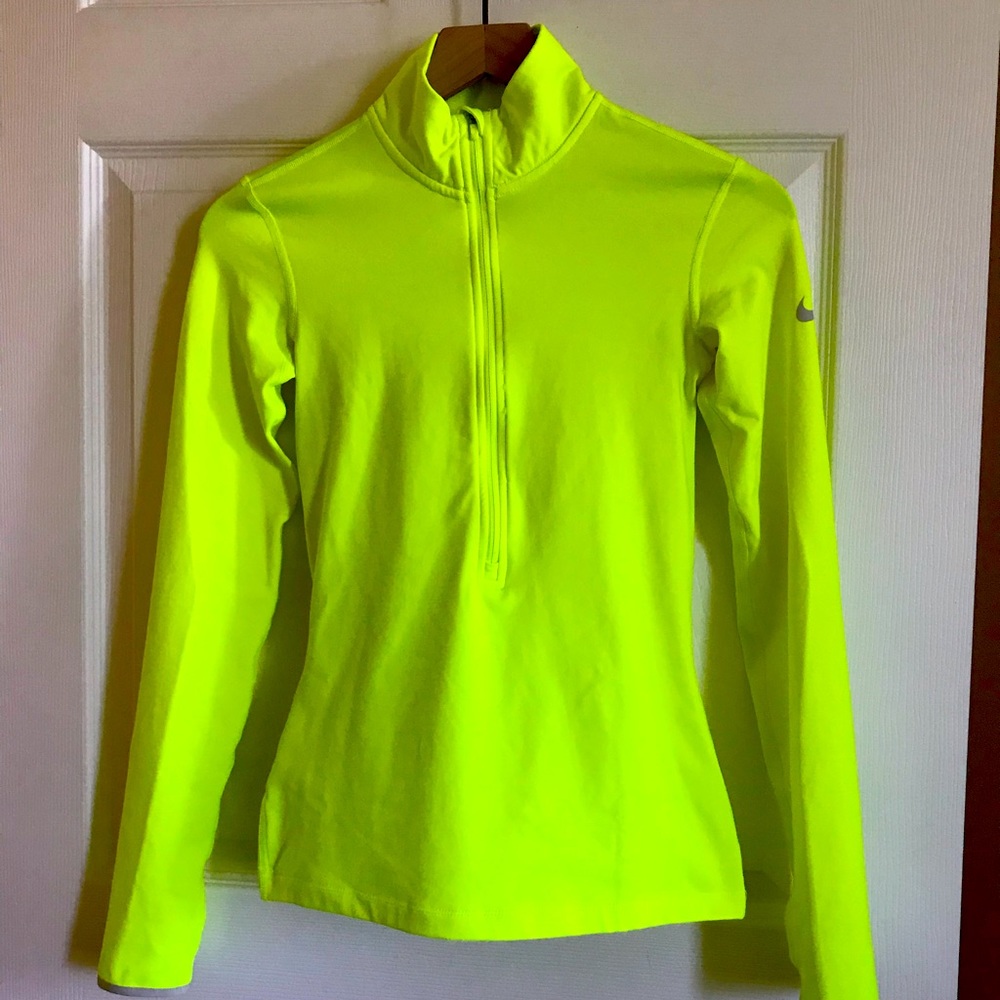 Nike top XS